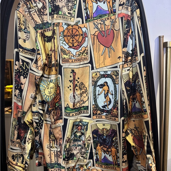ASOS designs studio rare, tarot card, satin vibes, long line, shirt, button up - Picture 6 of 9